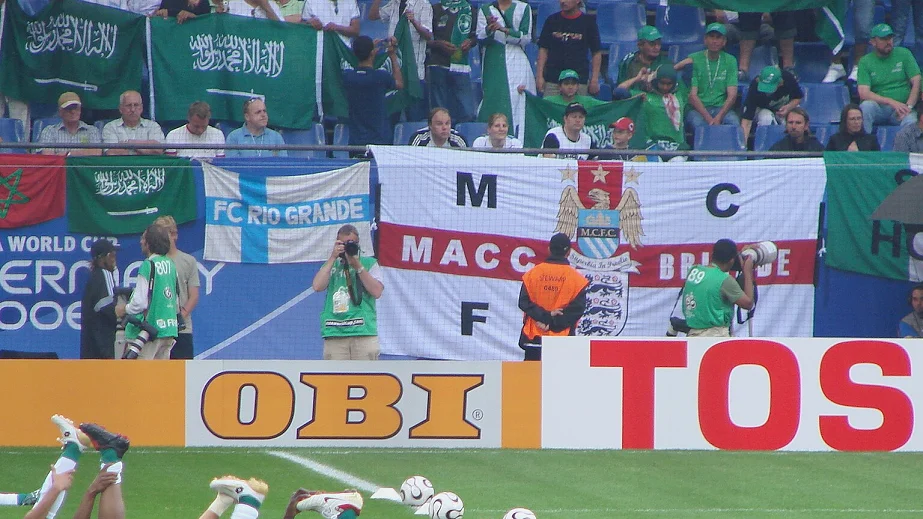 热点图与传球网络：用两张图读懂一支球队·绿茵视角·数据前哨